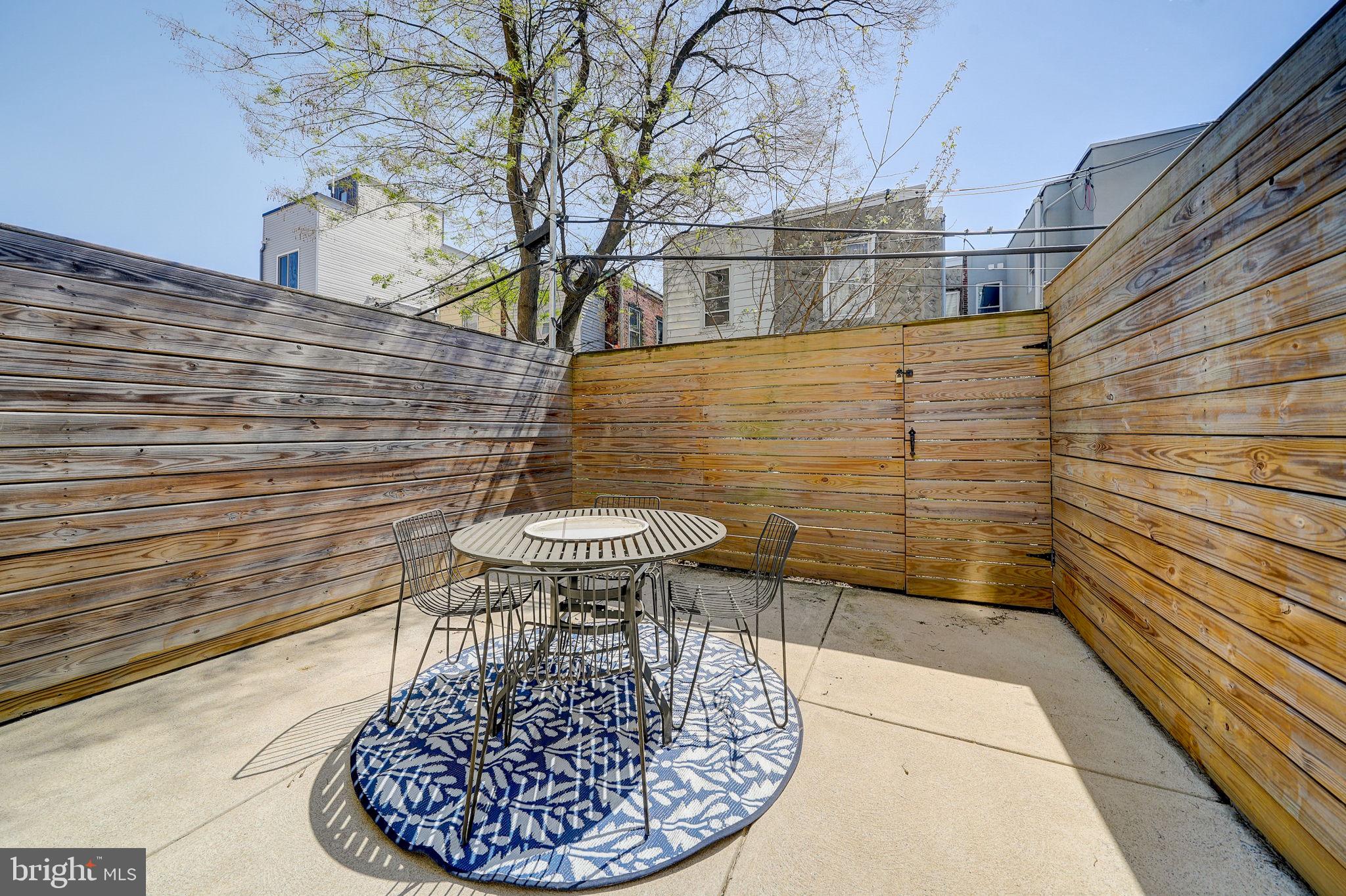 POINT BREEZE - Residential