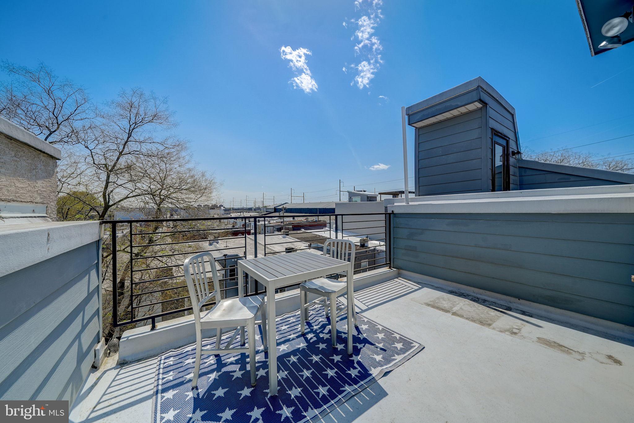 POINT BREEZE - Residential