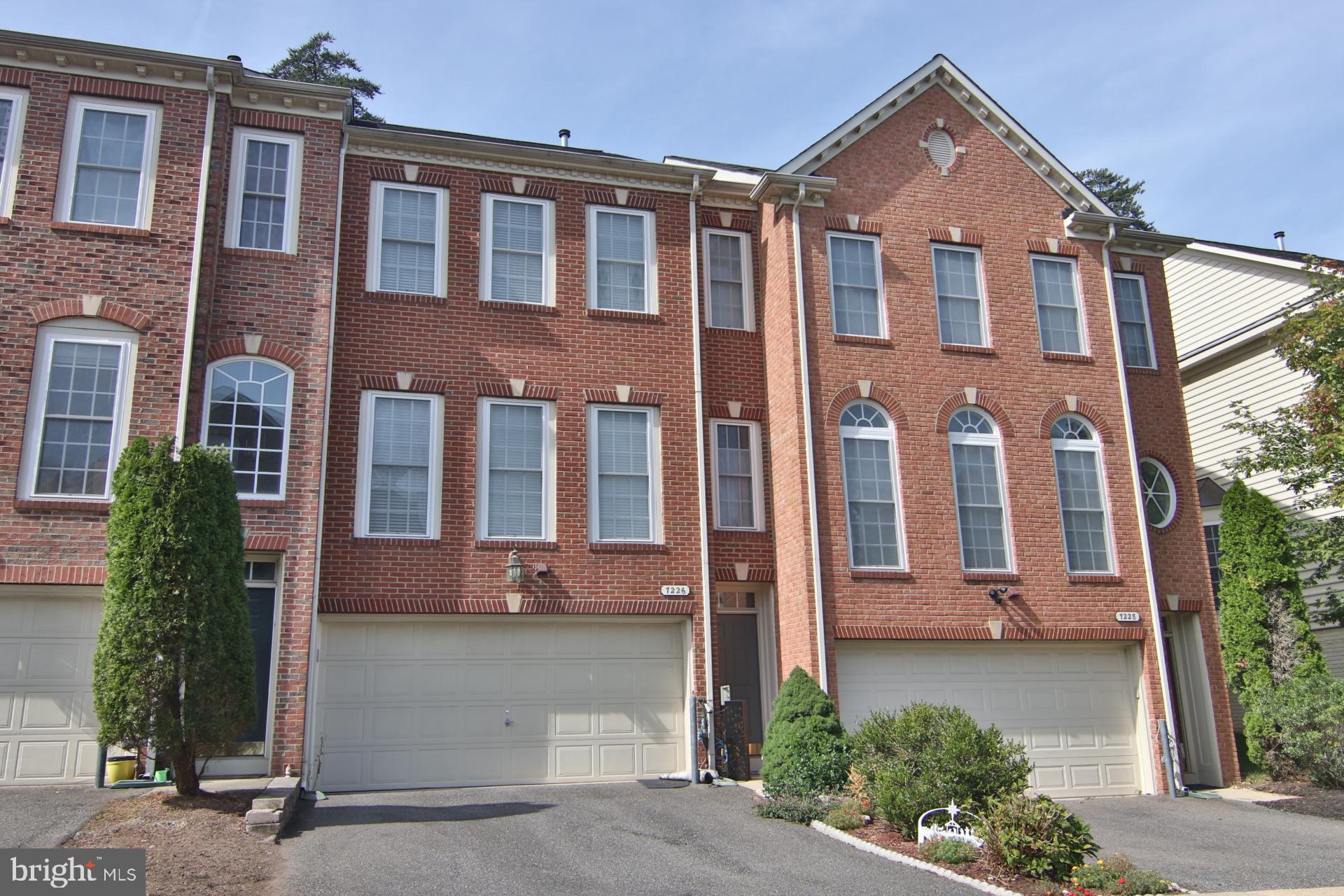 VILLAGES OF DORCHESTER - Residential