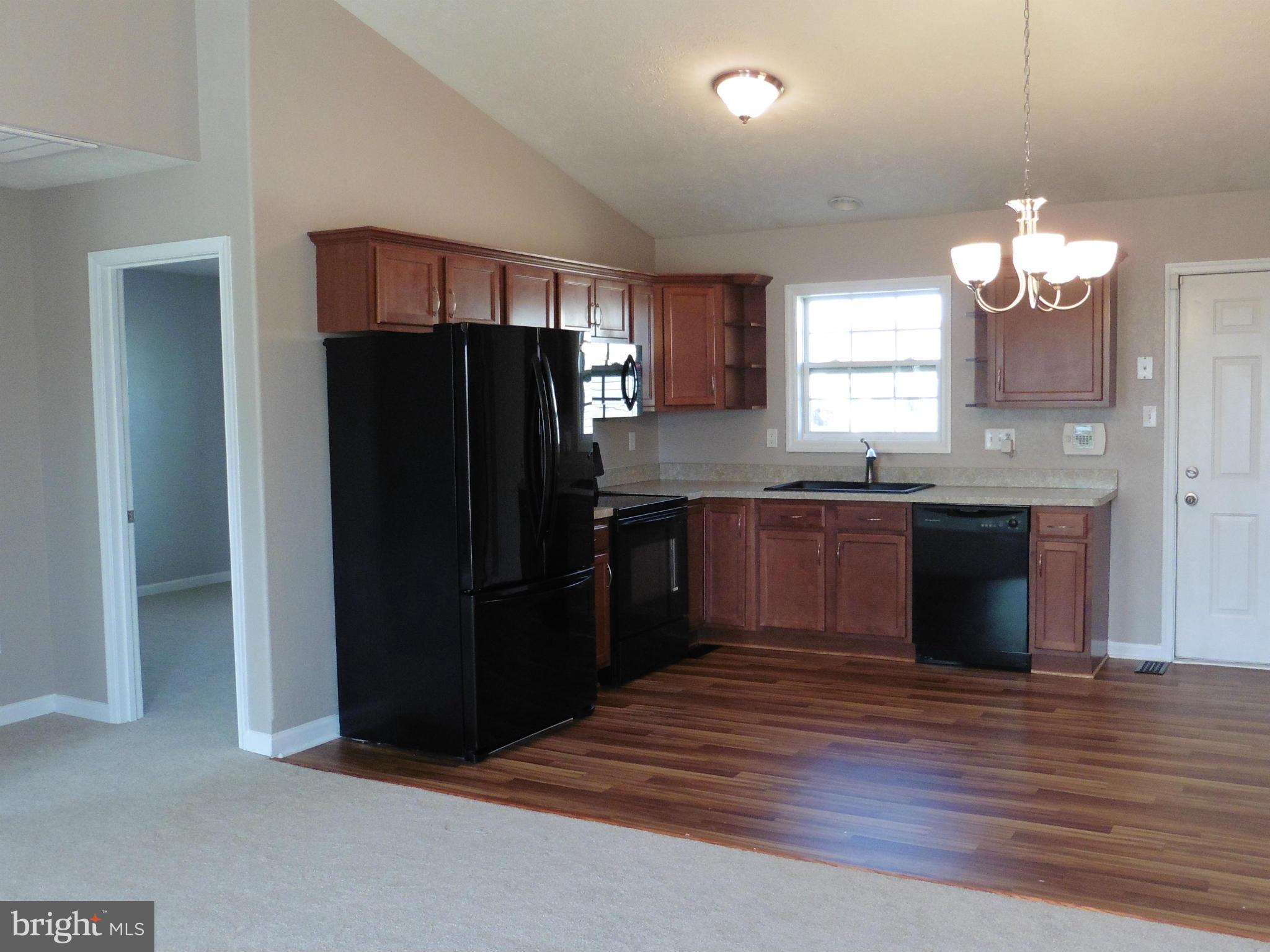 CRESTFIELD - Residential