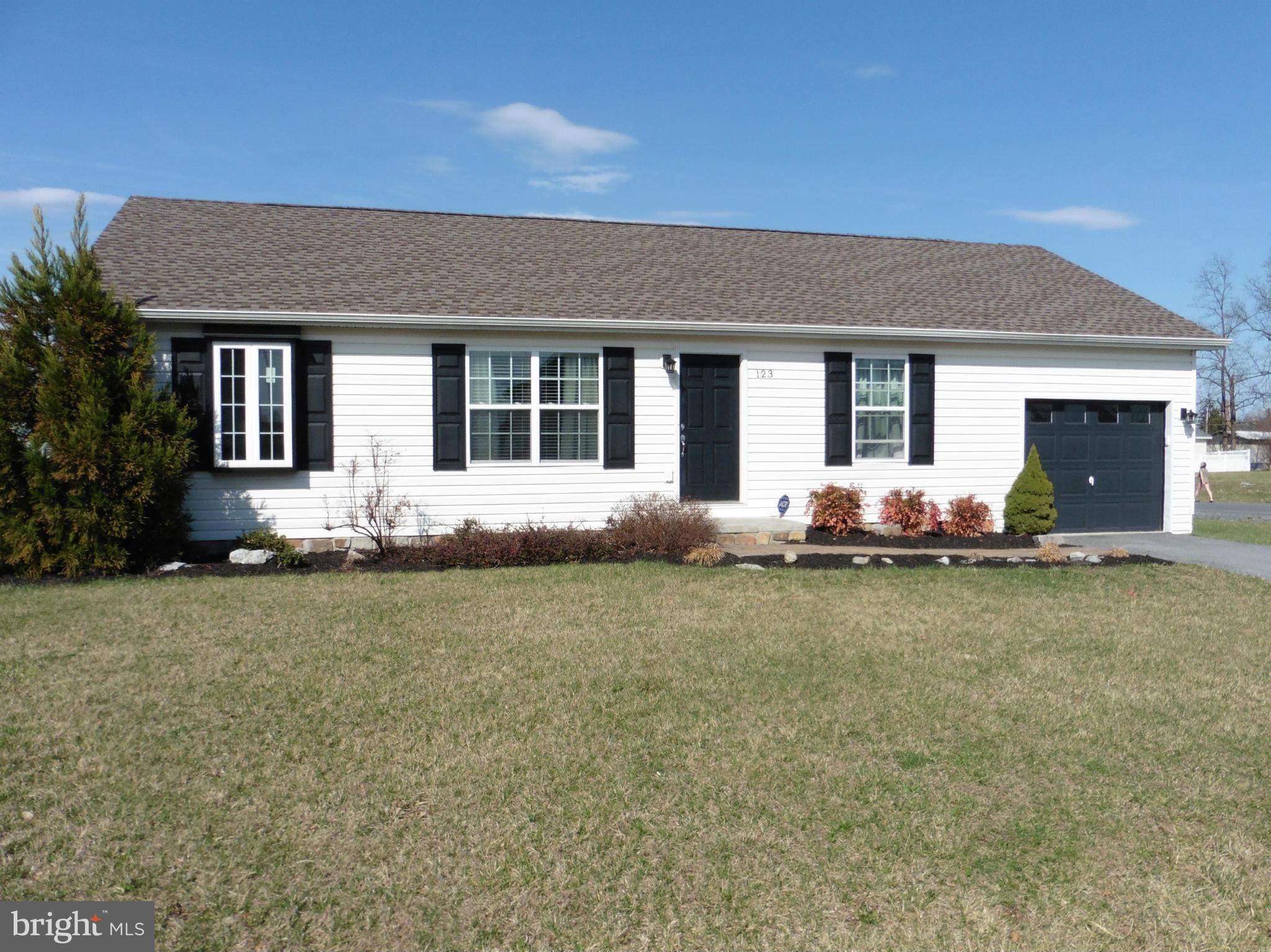 CRESTFIELD - Residential