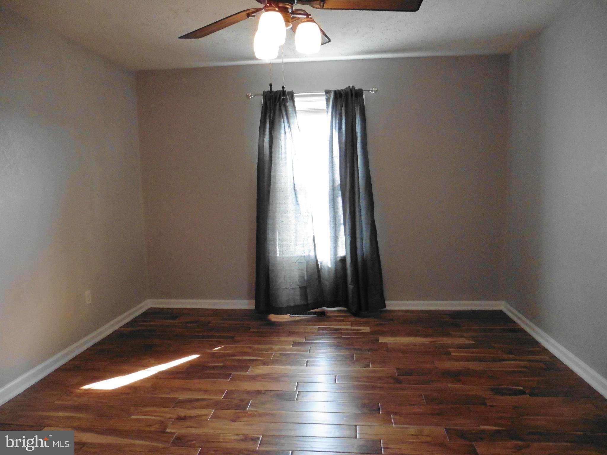 CRESTFIELD - Residential