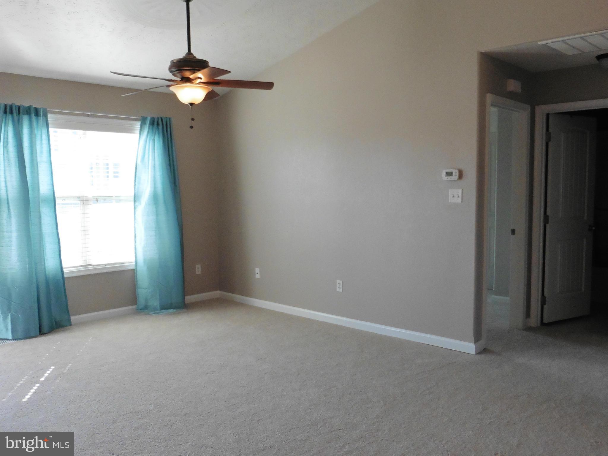 CRESTFIELD - Residential