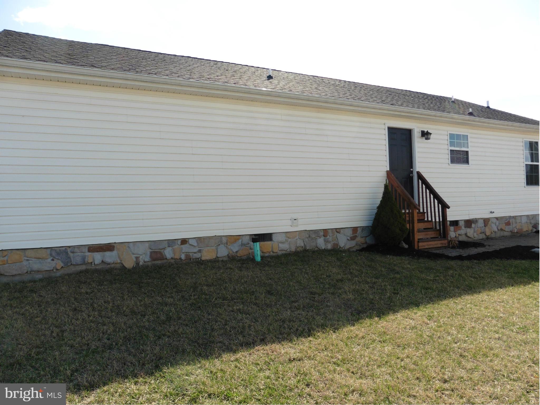 CRESTFIELD - Residential