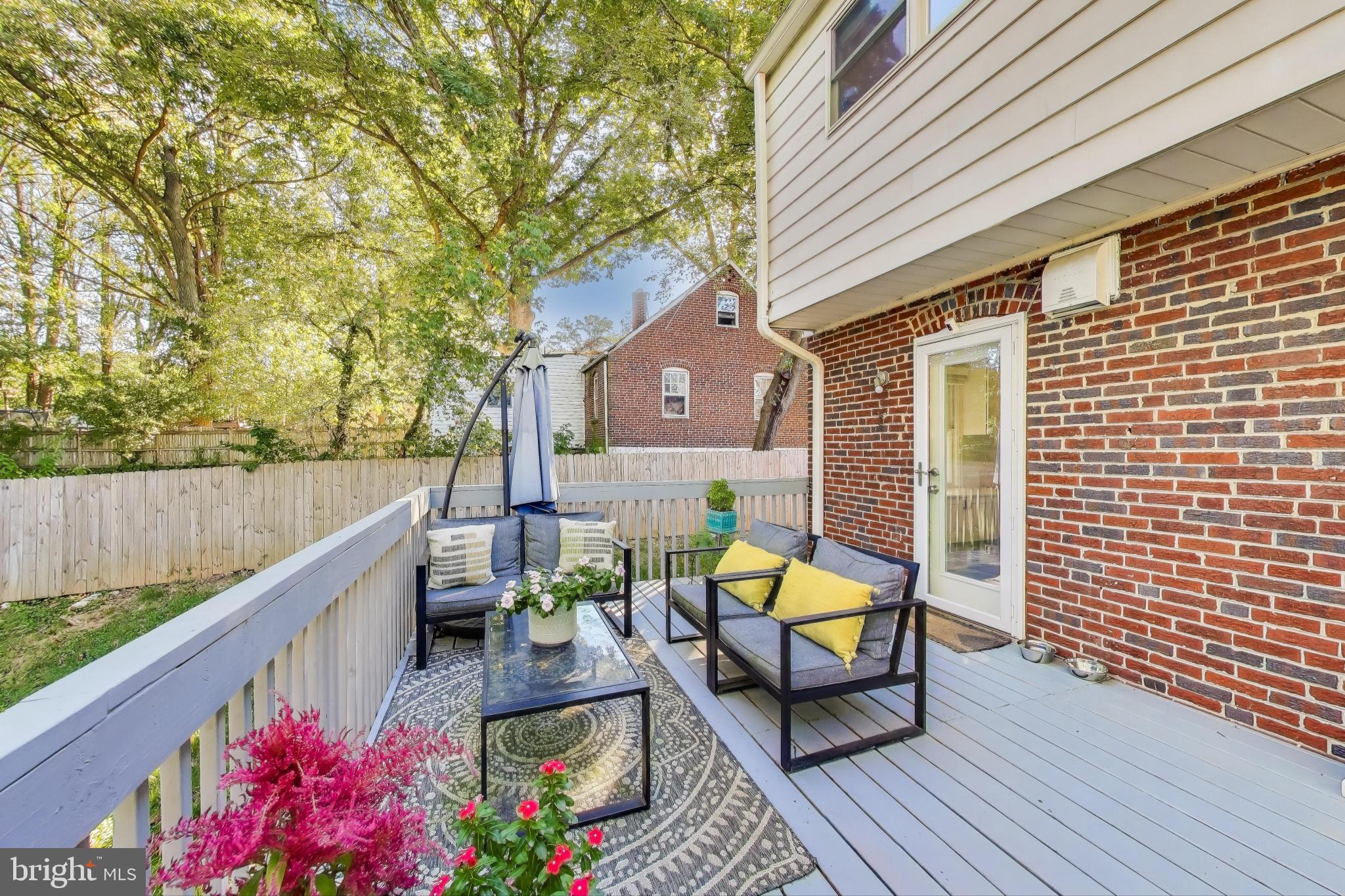 OAKLAND TERRACE - Residential