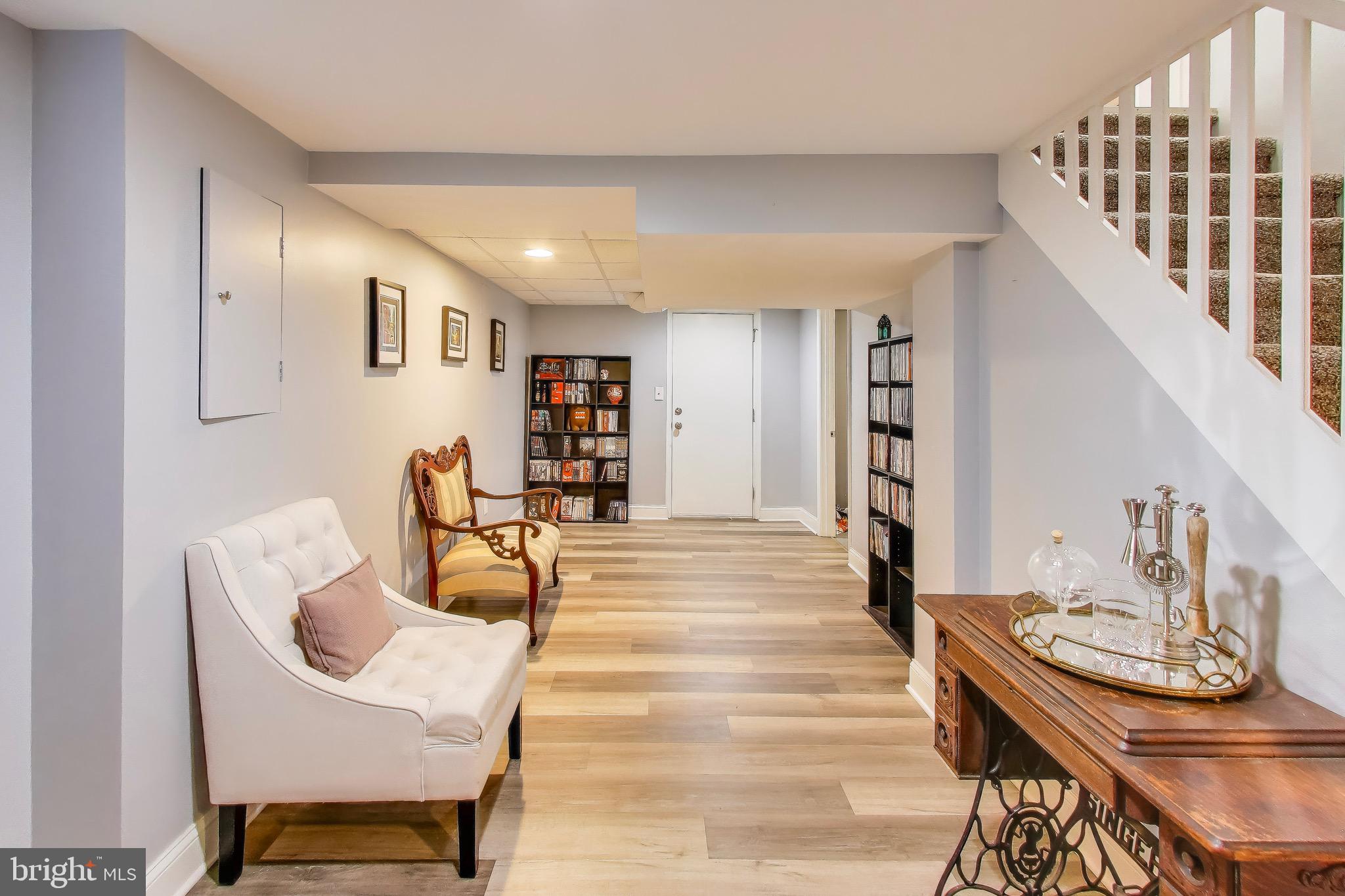 OAKLAND TERRACE - Residential