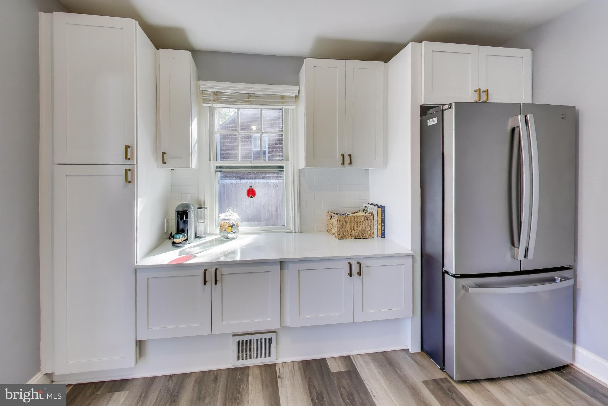 OAKLAND TERRACE - Residential