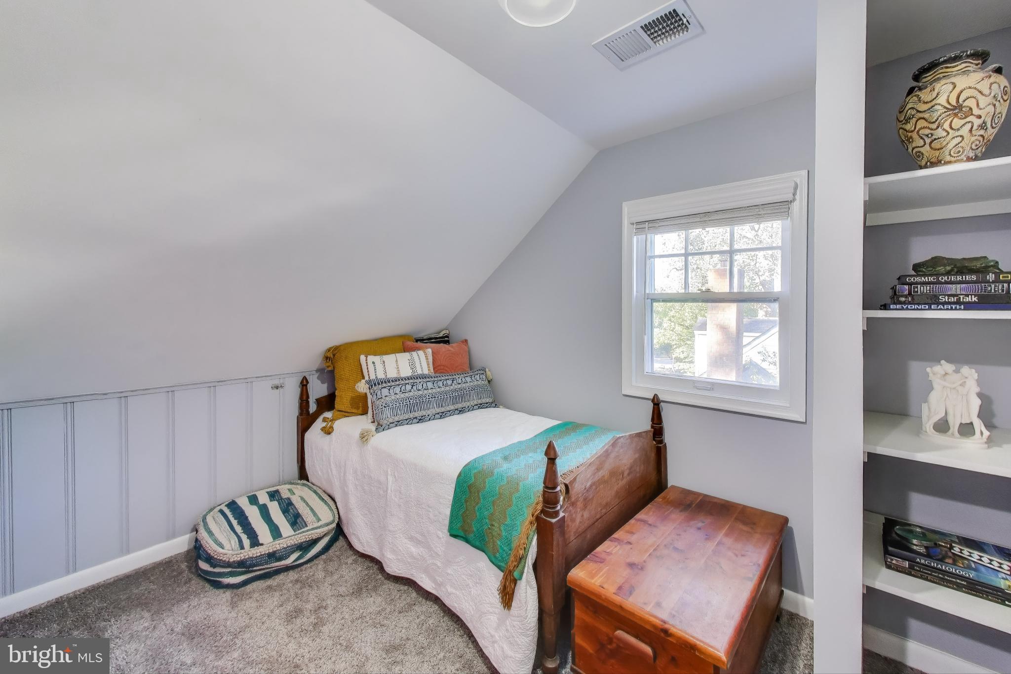 OAKLAND TERRACE - Residential