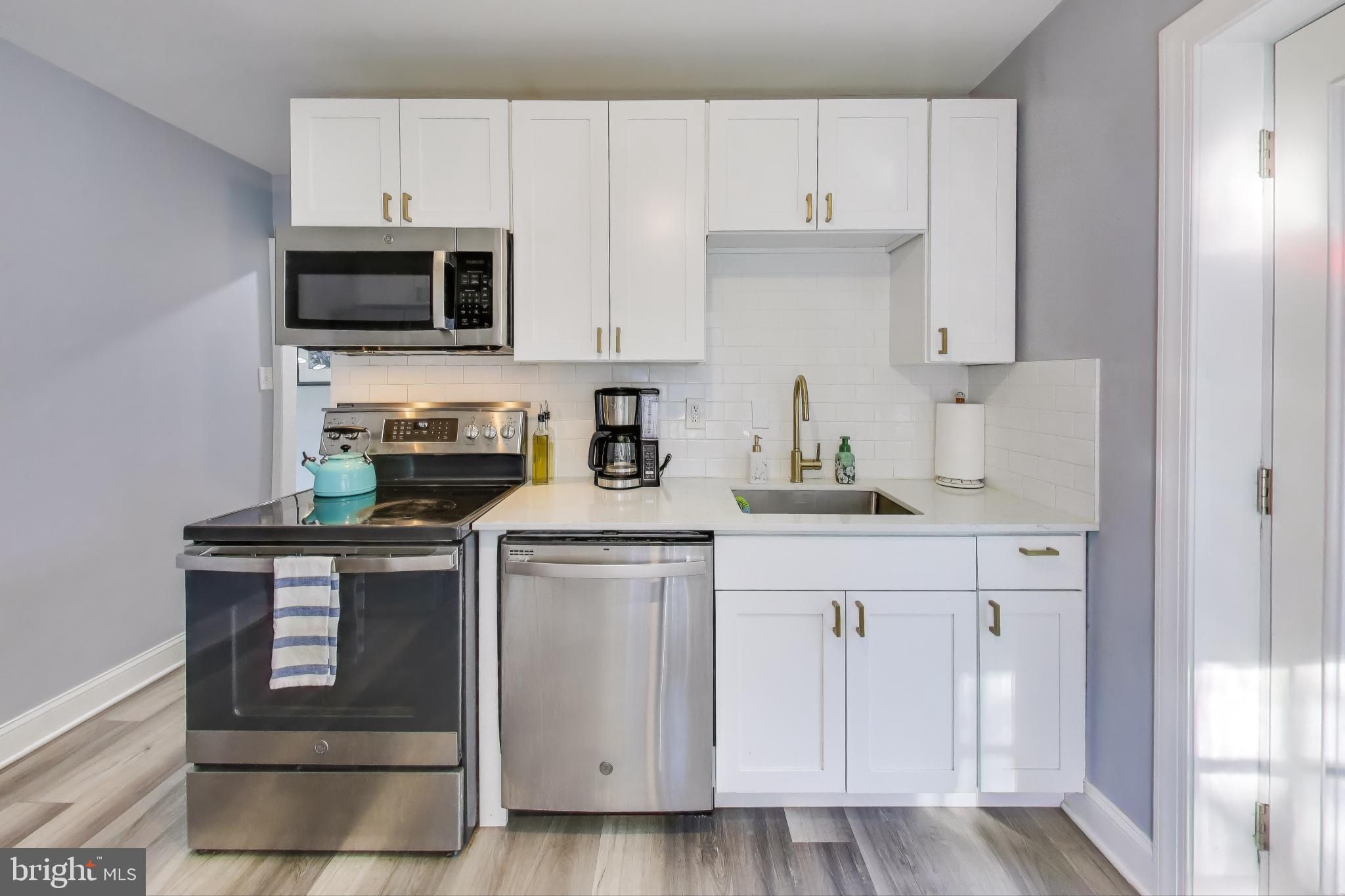 OAKLAND TERRACE - Residential