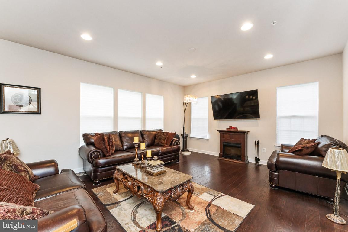 THE VINEYARDS - Residential