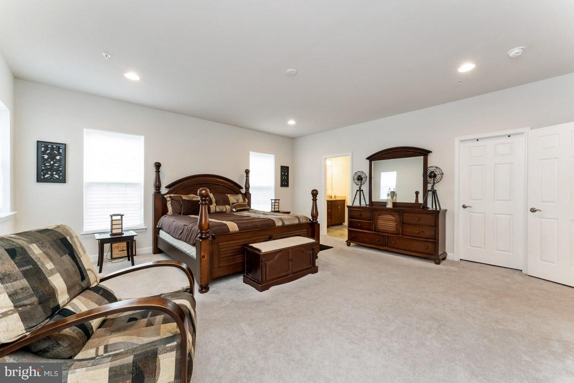 THE VINEYARDS - Residential