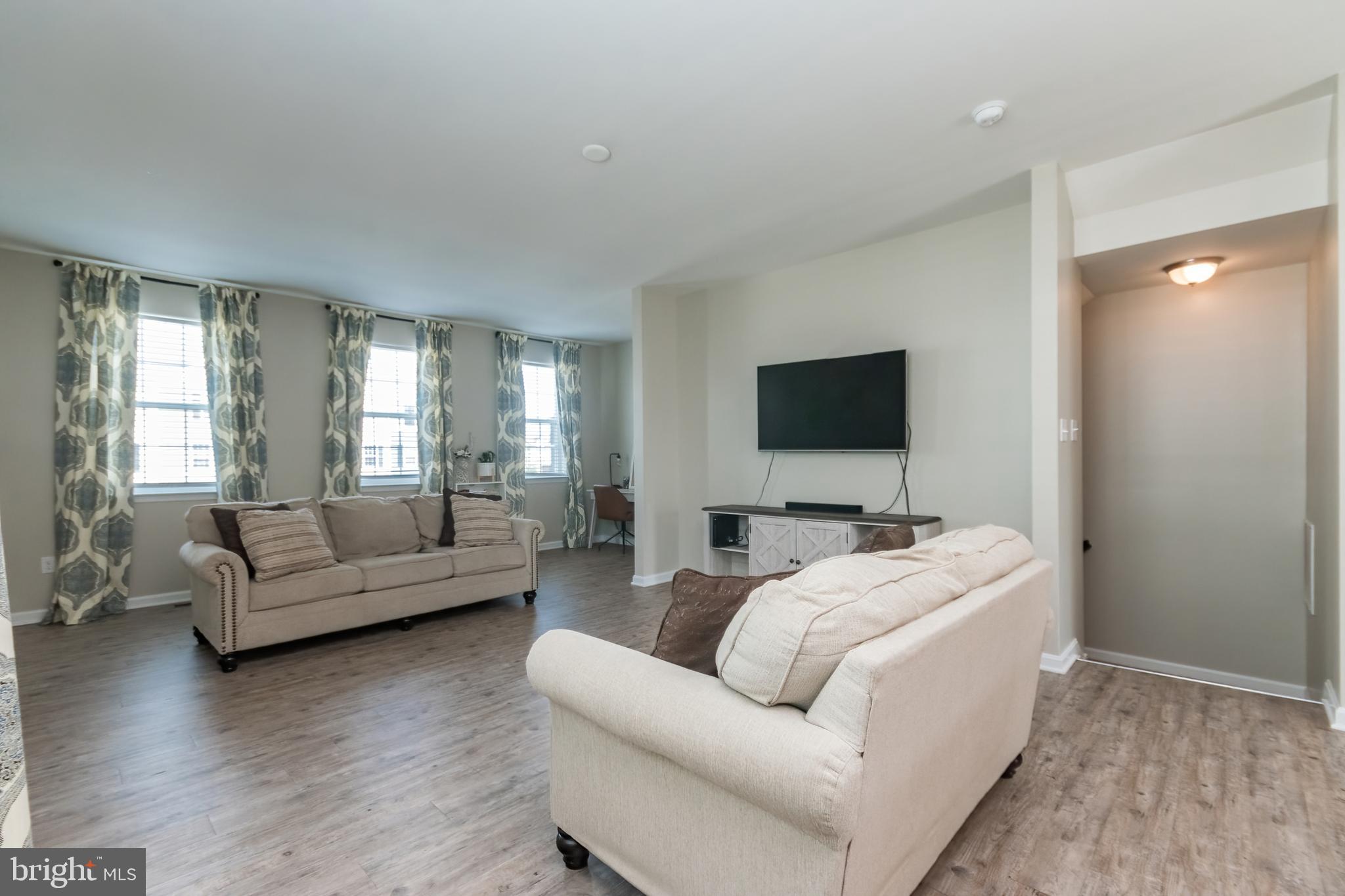 BERKELEY RIDGE - Residential