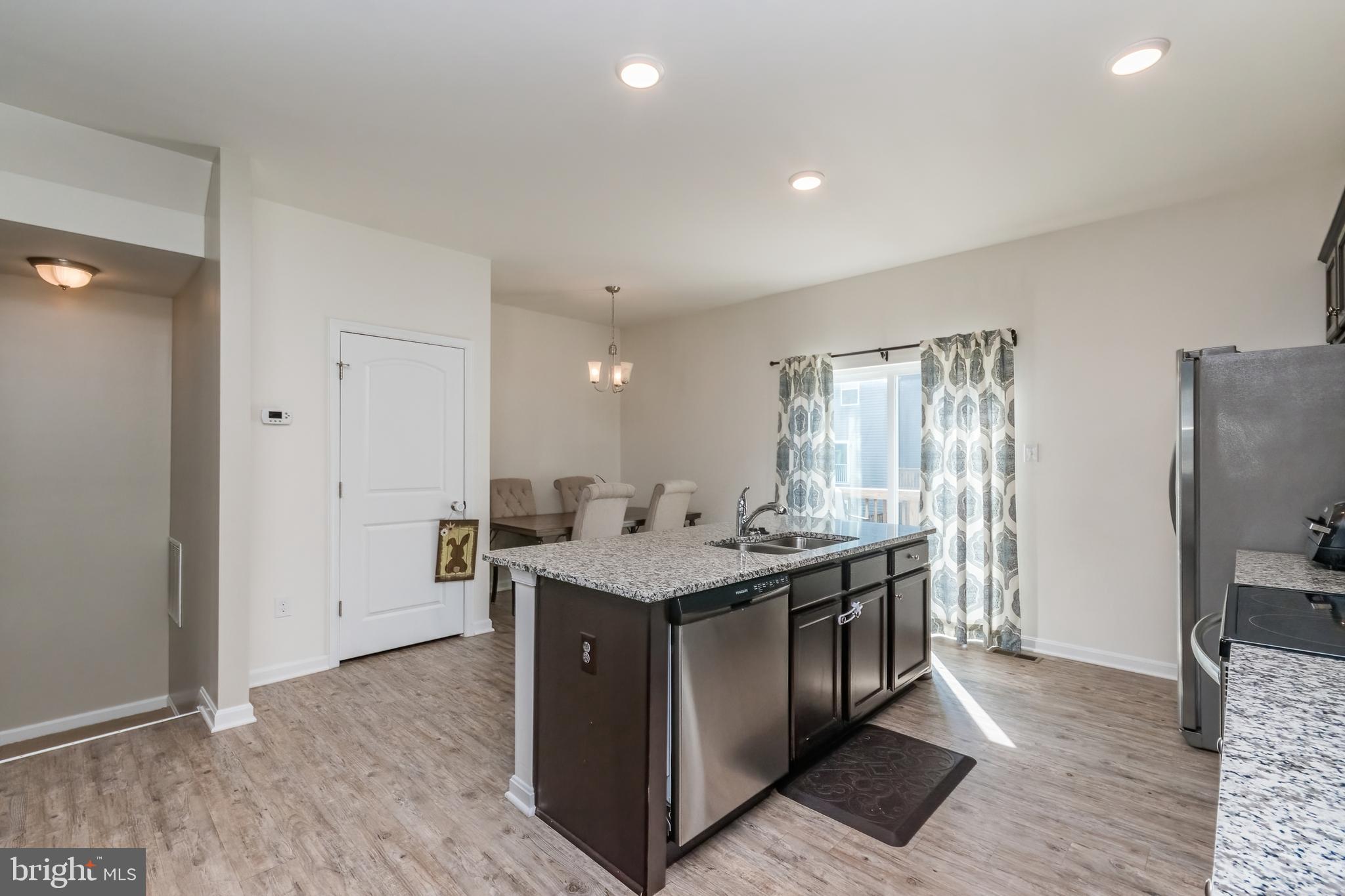 BERKELEY RIDGE - Residential