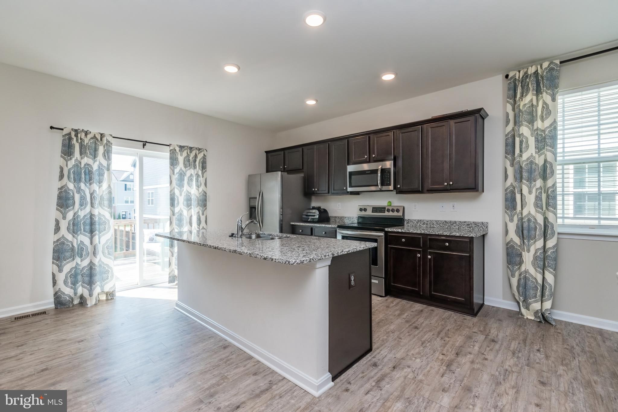 BERKELEY RIDGE - Residential