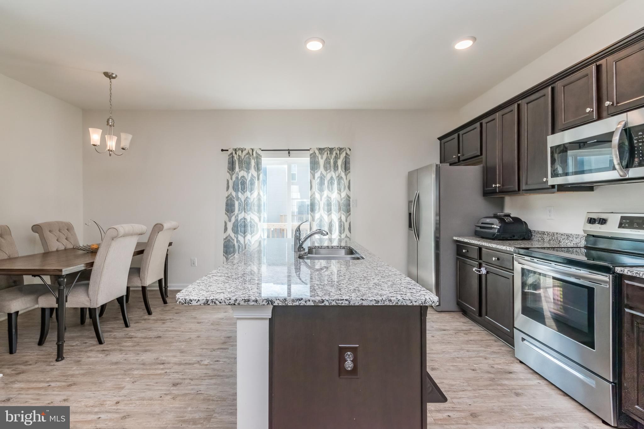 BERKELEY RIDGE - Residential