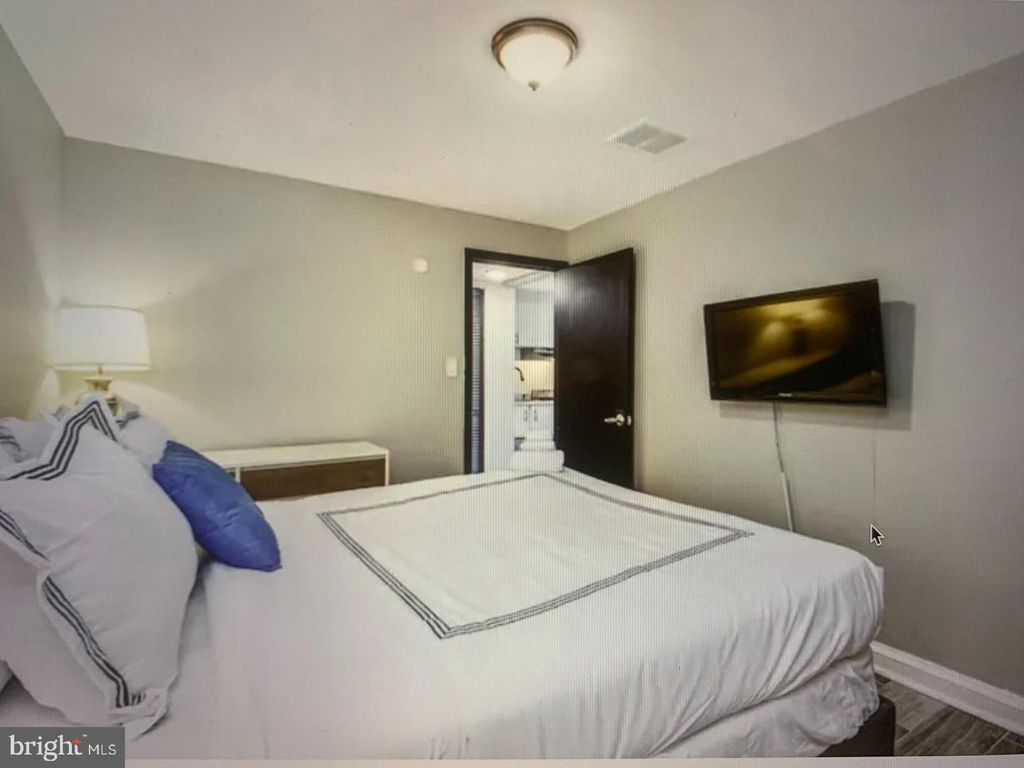 Photo of 2135 Walnut Street #901, PHILADELPHIA, PA 19103 (MLS # PAPH2614266)