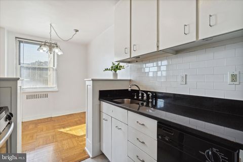 2601 PENNSYLVANIA AVENUE 00 732 PHILADELPHIA PA 19130
