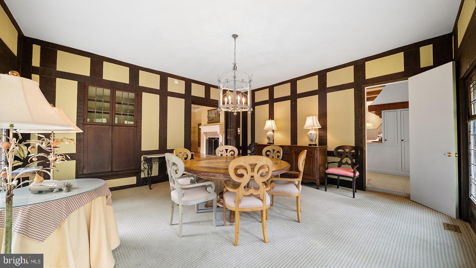 MEADOWBROOK - Residential