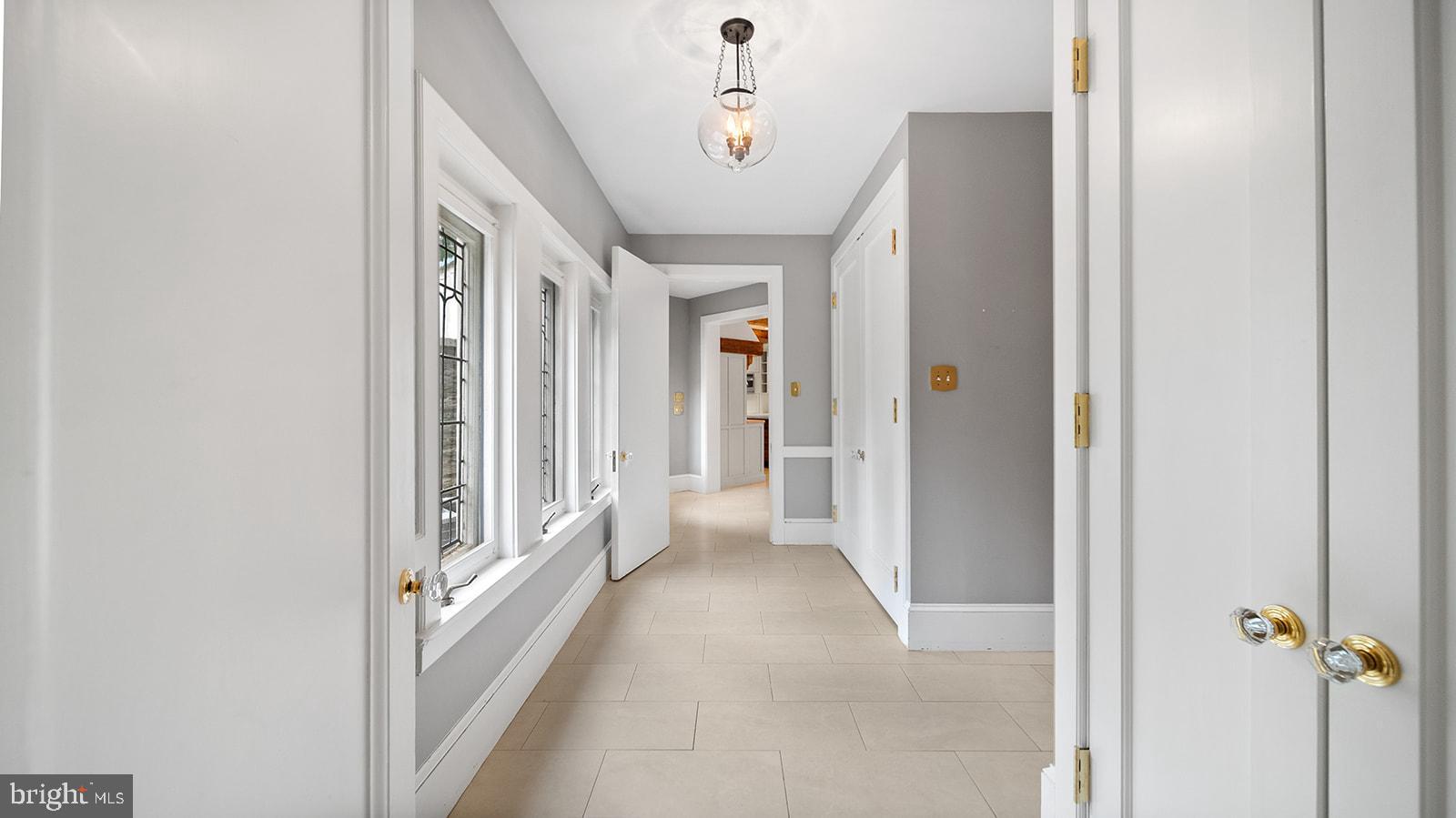 MEADOWBROOK - Residential