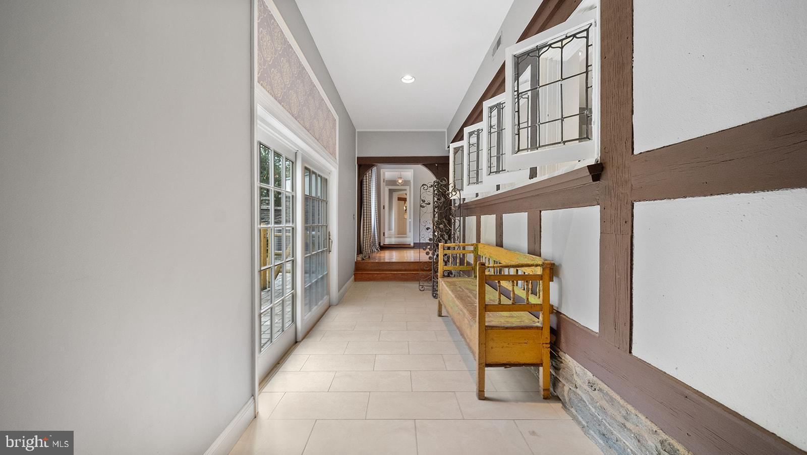 MEADOWBROOK - Residential