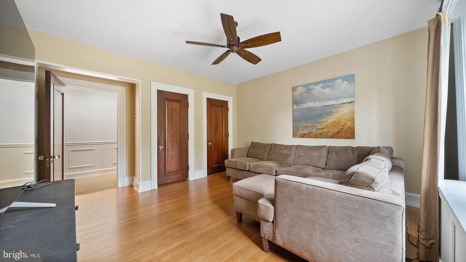 MEADOWBROOK - Residential