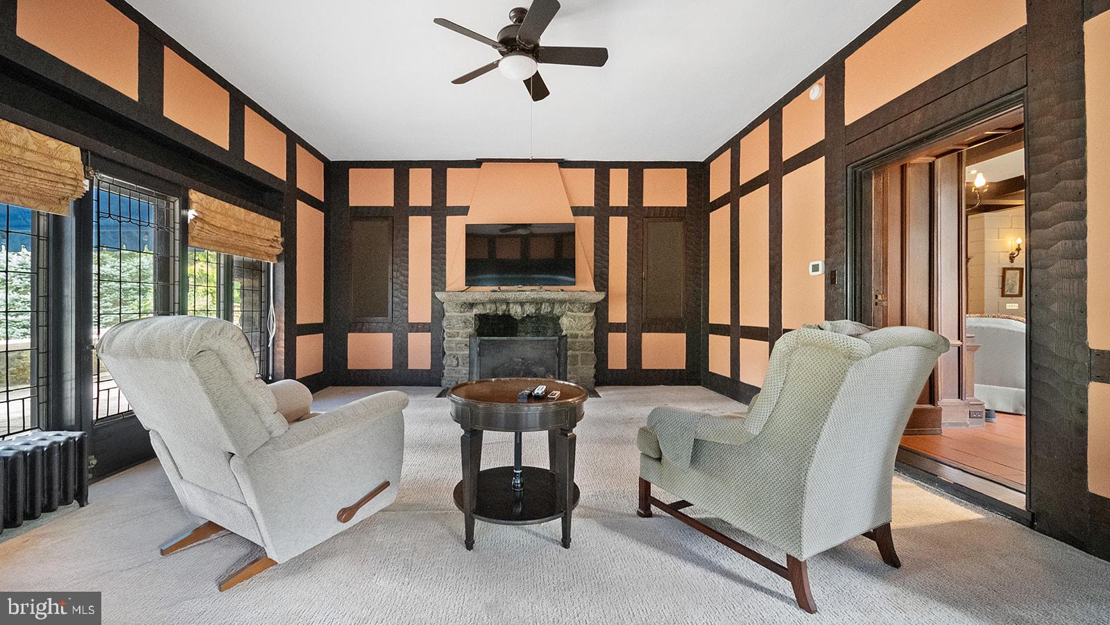 MEADOWBROOK - Residential