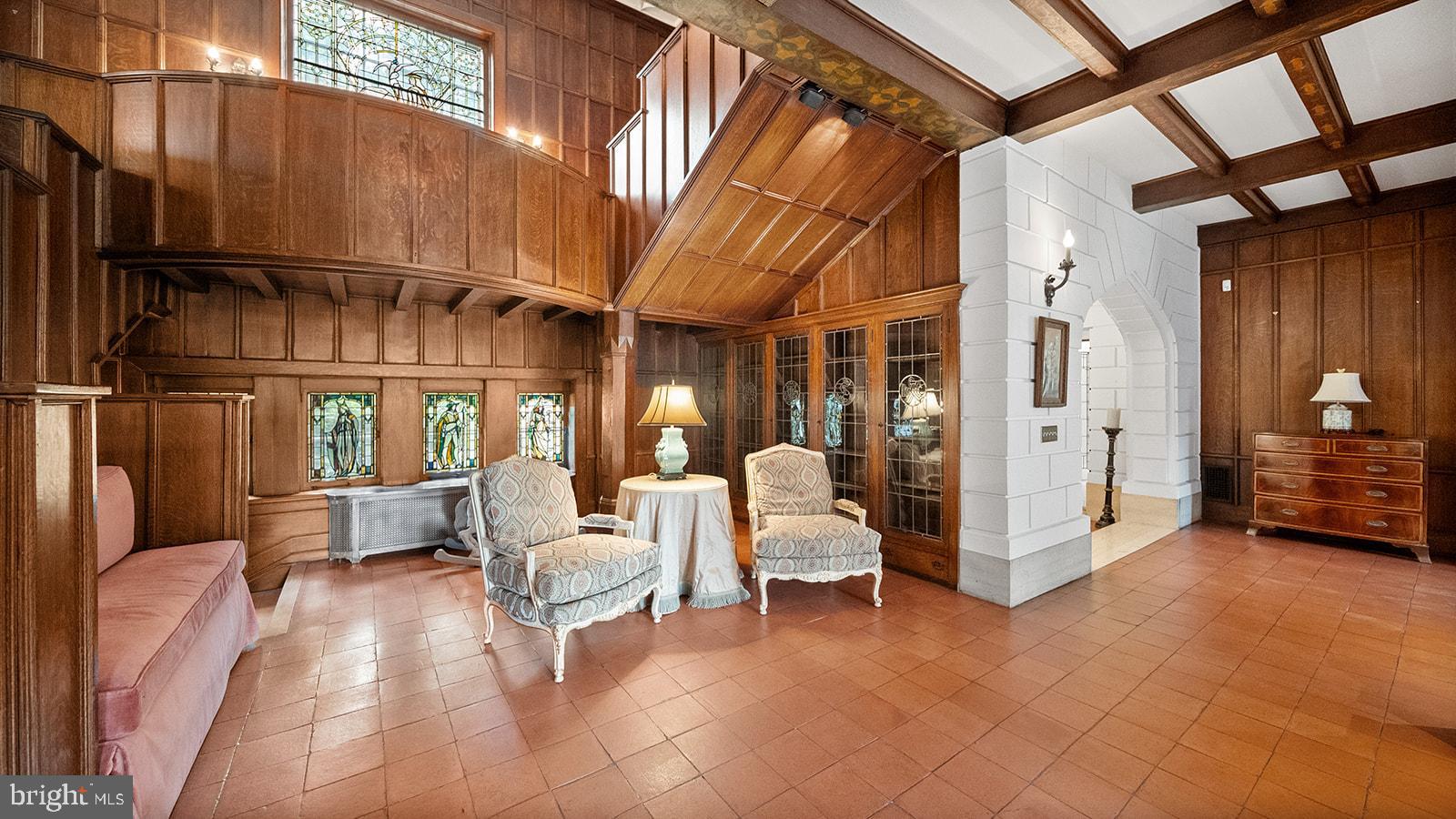 MEADOWBROOK - Residential