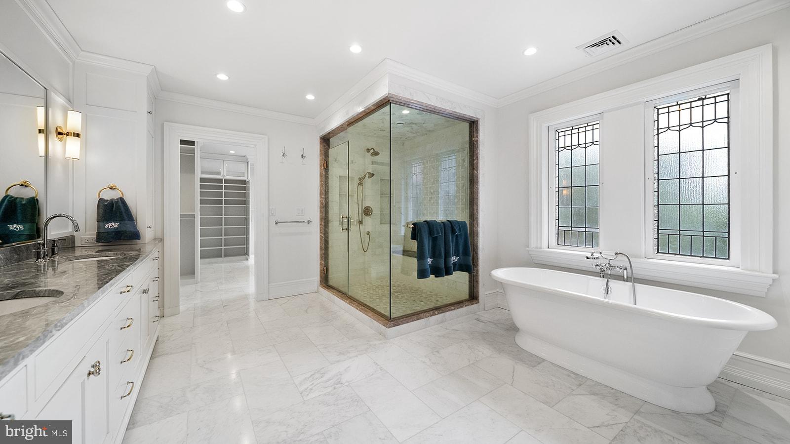 MEADOWBROOK - Residential