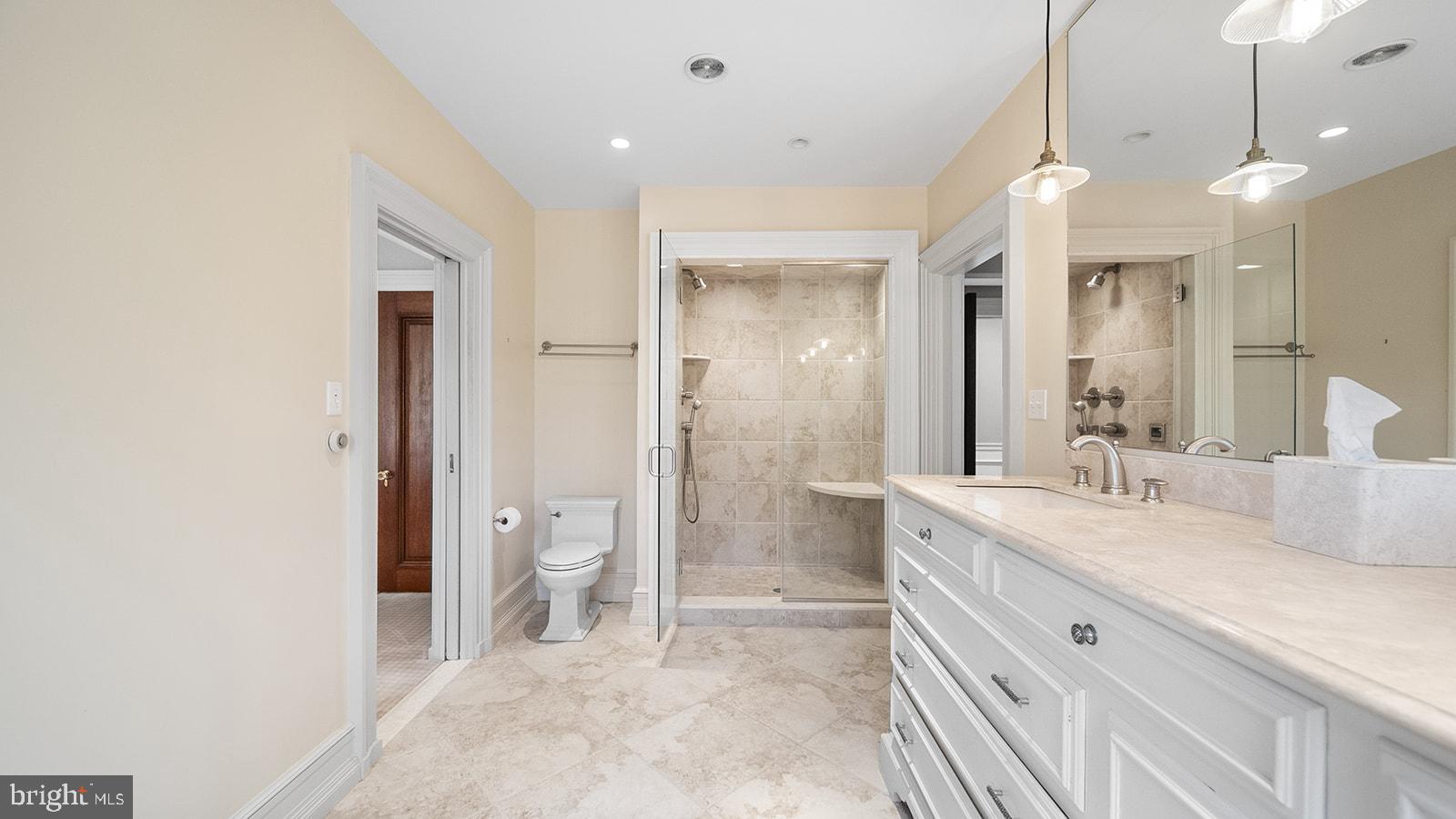 MEADOWBROOK - Residential
