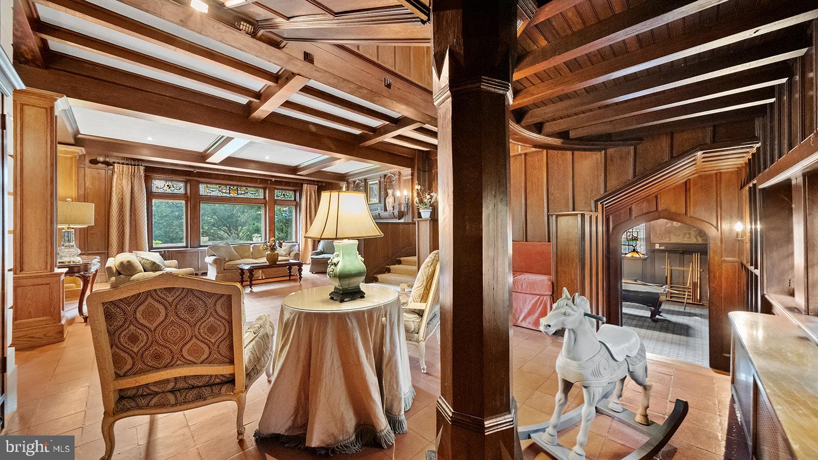 MEADOWBROOK - Residential