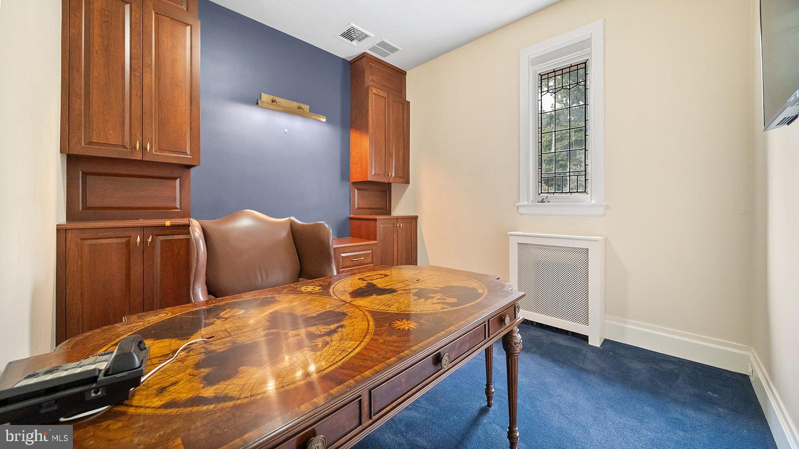 MEADOWBROOK - Residential