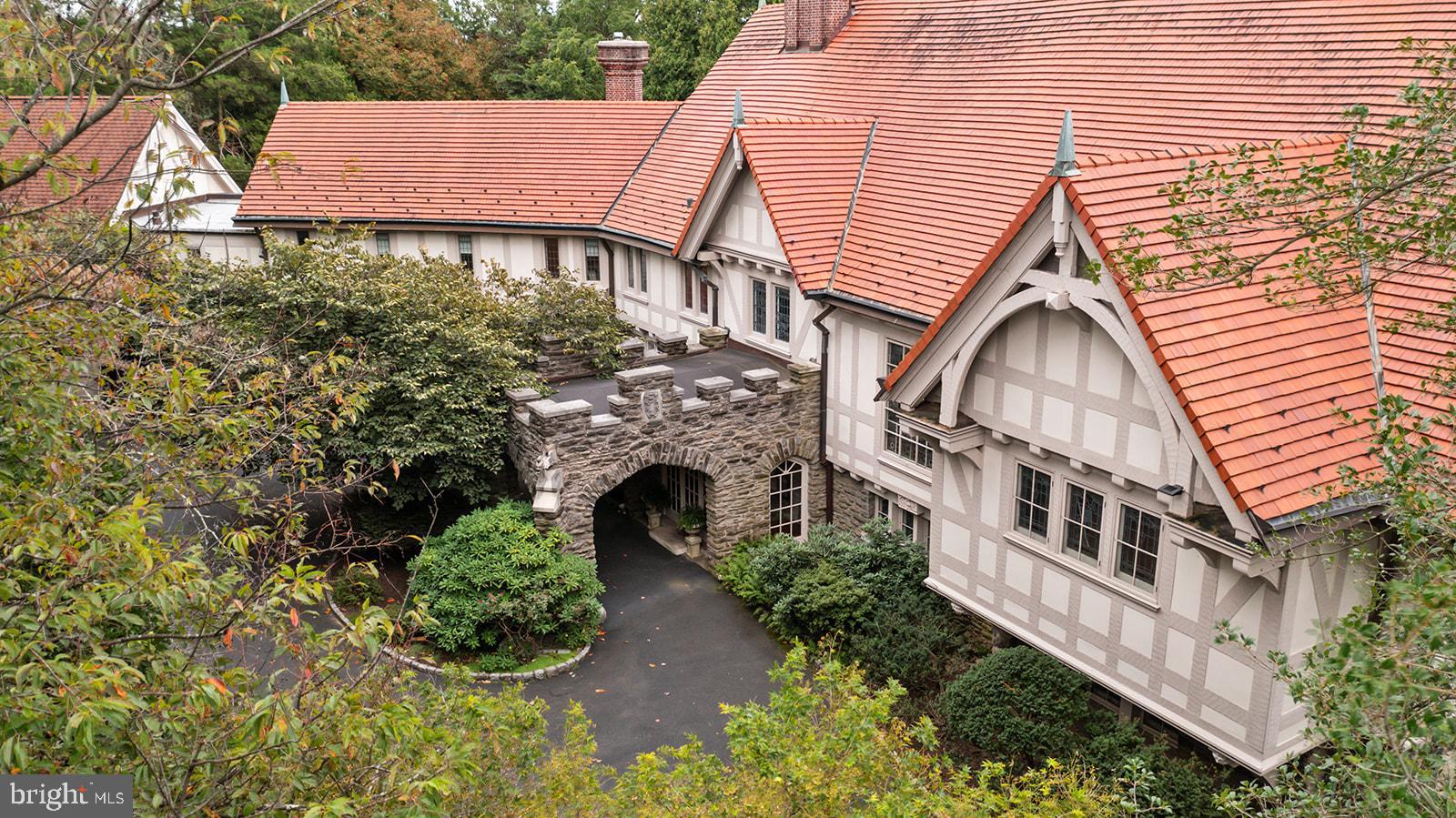 MEADOWBROOK - Residential