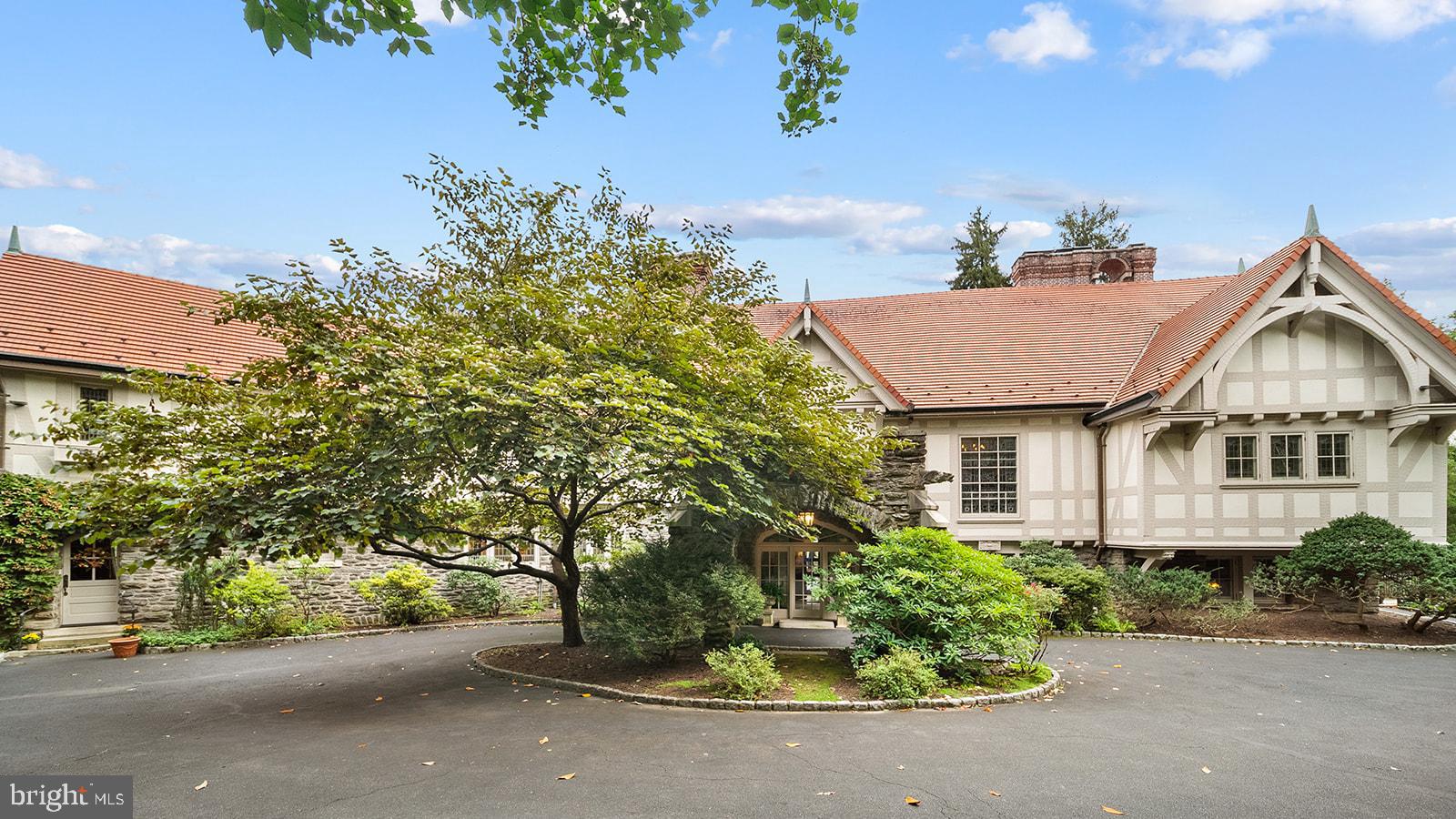 MEADOWBROOK - Residential