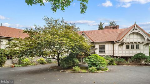 1717 WOODLAND ROAD ABINGTON PA 19001