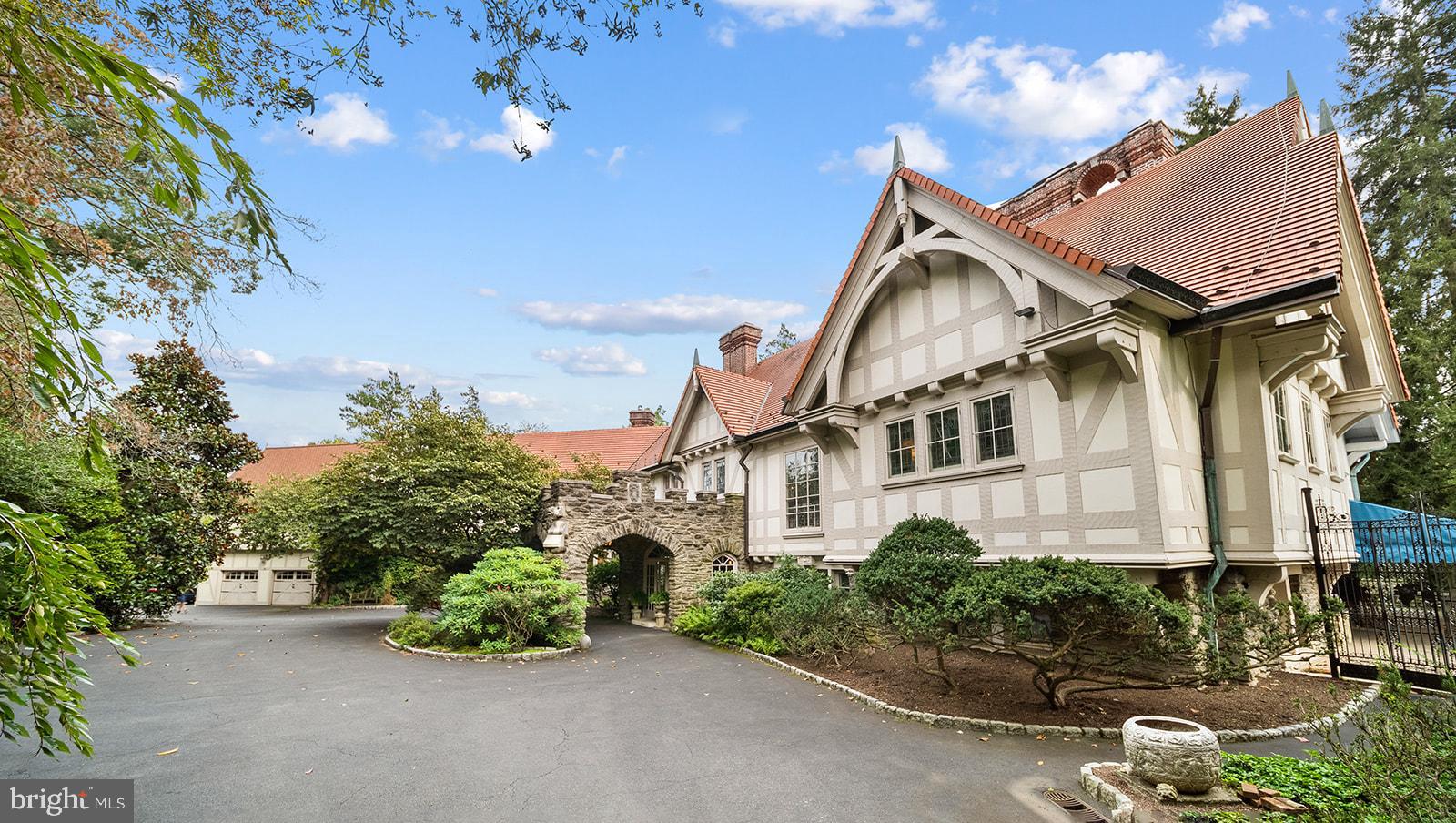 MEADOWBROOK - Residential