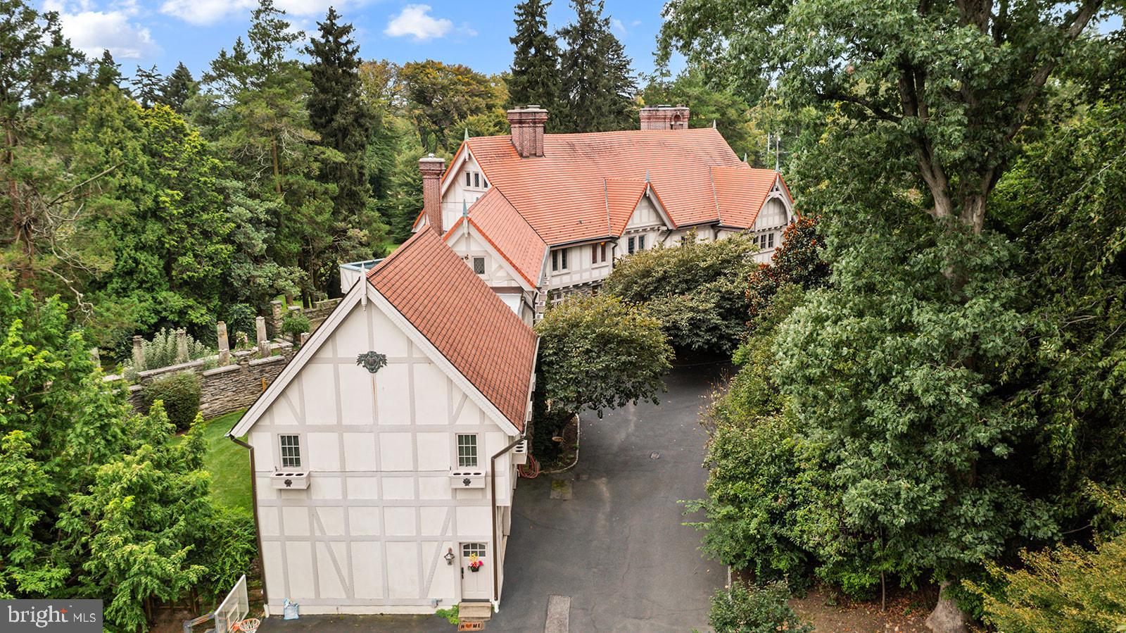 MEADOWBROOK - Residential