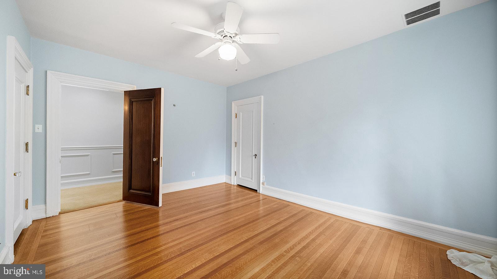 MEADOWBROOK - Residential