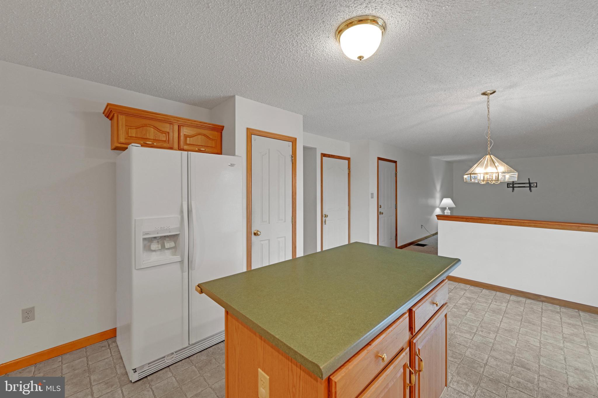 SUMMIT STATION - Residential