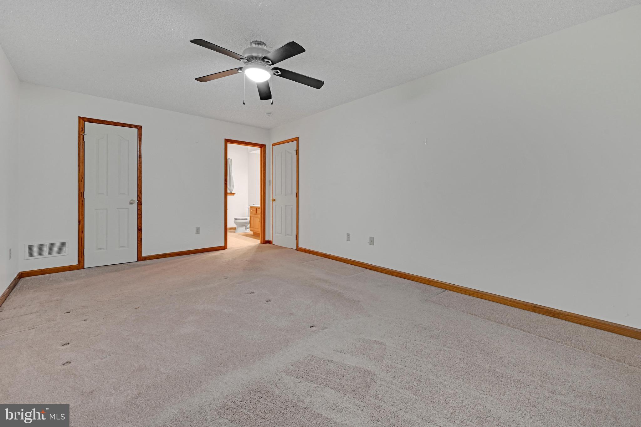 SUMMIT STATION - Residential