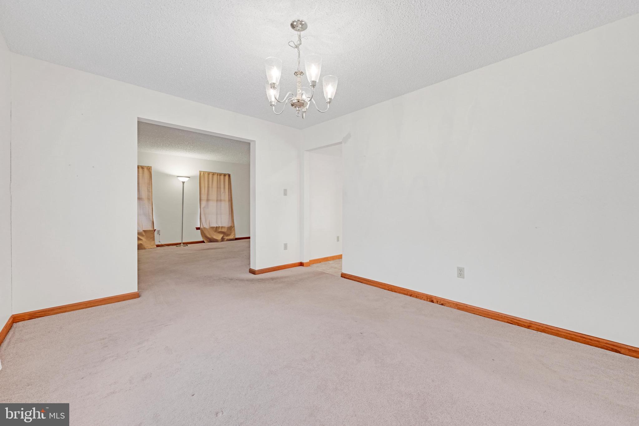 SUMMIT STATION - Residential