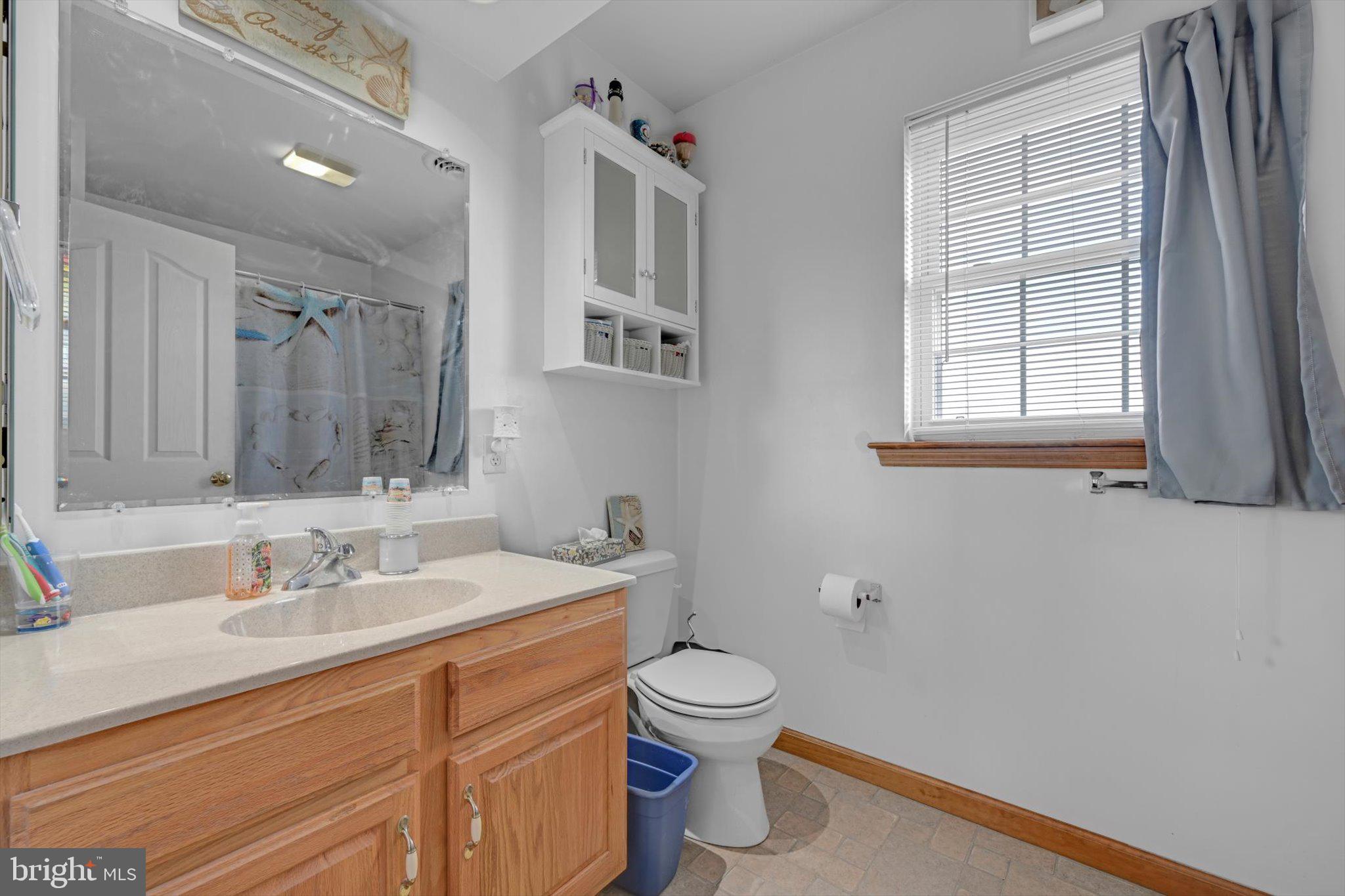 SUMMIT STATION - Residential