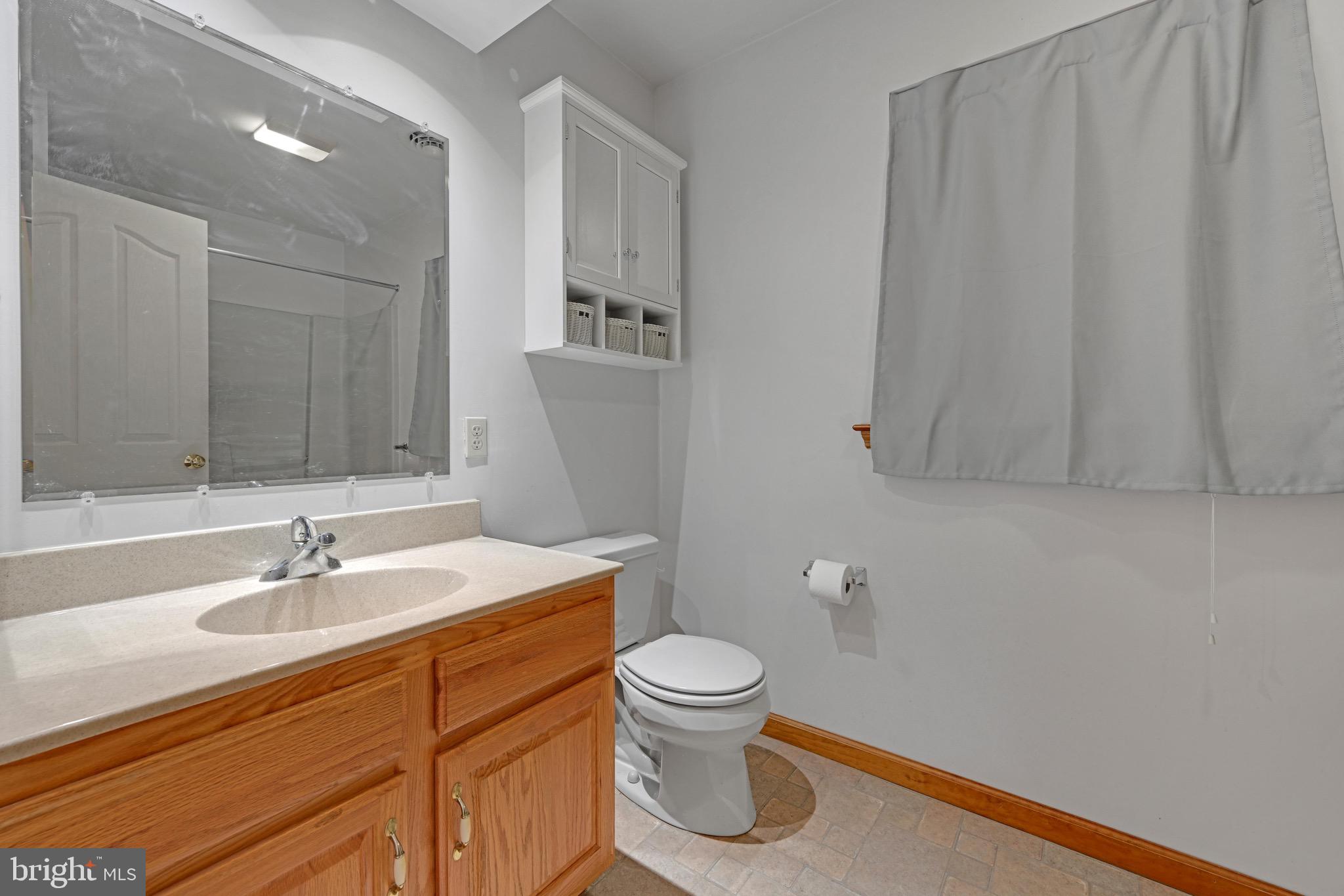 SUMMIT STATION - Residential