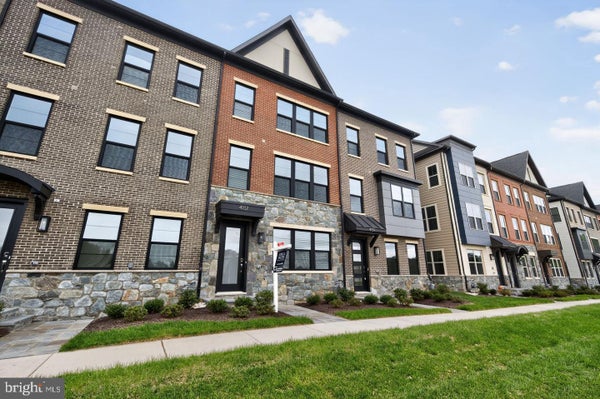 4937 PURDY ALY, ROCKVILLE, MD 20850 - Image cc4056e7f035f5b8dc11263f7976e2fb/2318879817
