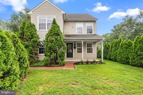Photo of 842 Market Street, GLOUCESTER CITY, NJ 08030 (MLS # NJCD2121308)