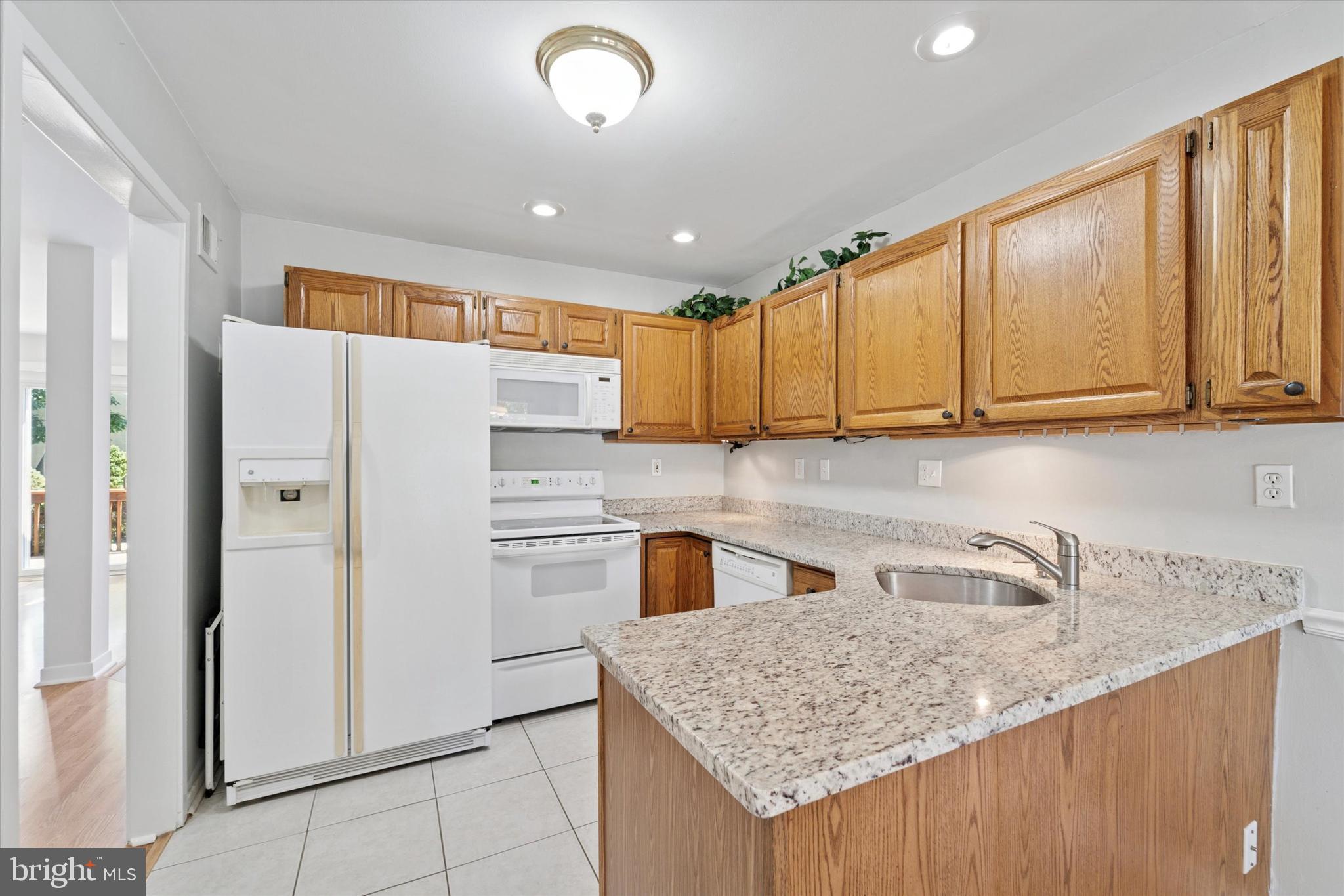 1305 HALIFAX COURT 1305
