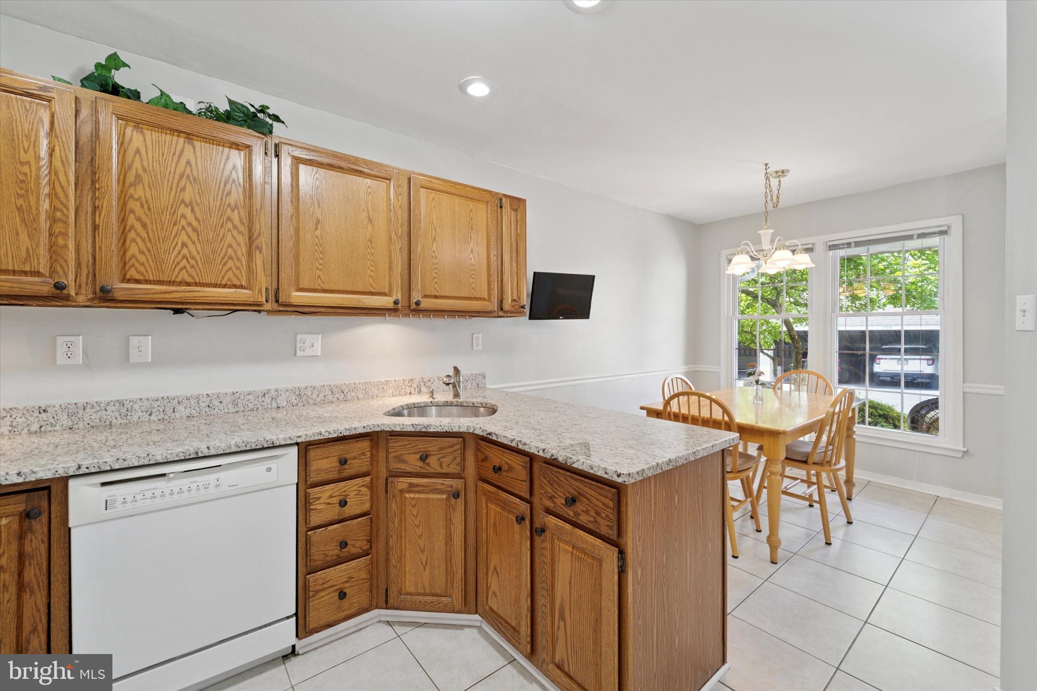1305 HALIFAX COURT 1305