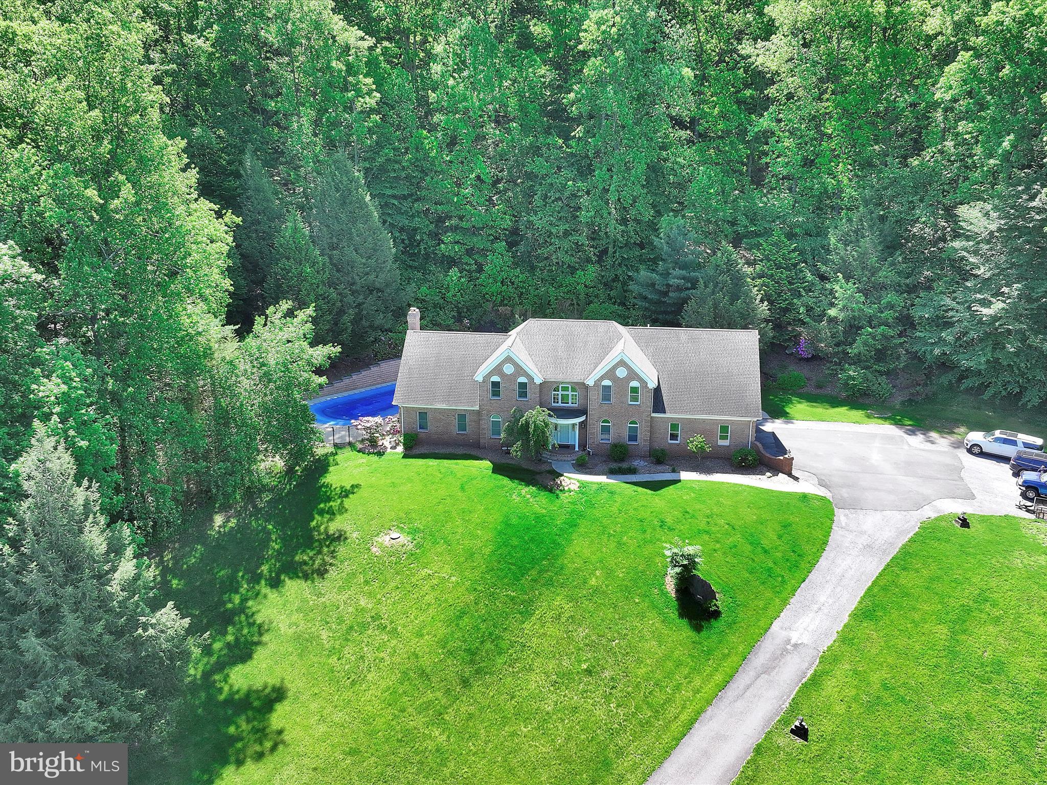 818 GREEN HILLS ROAD