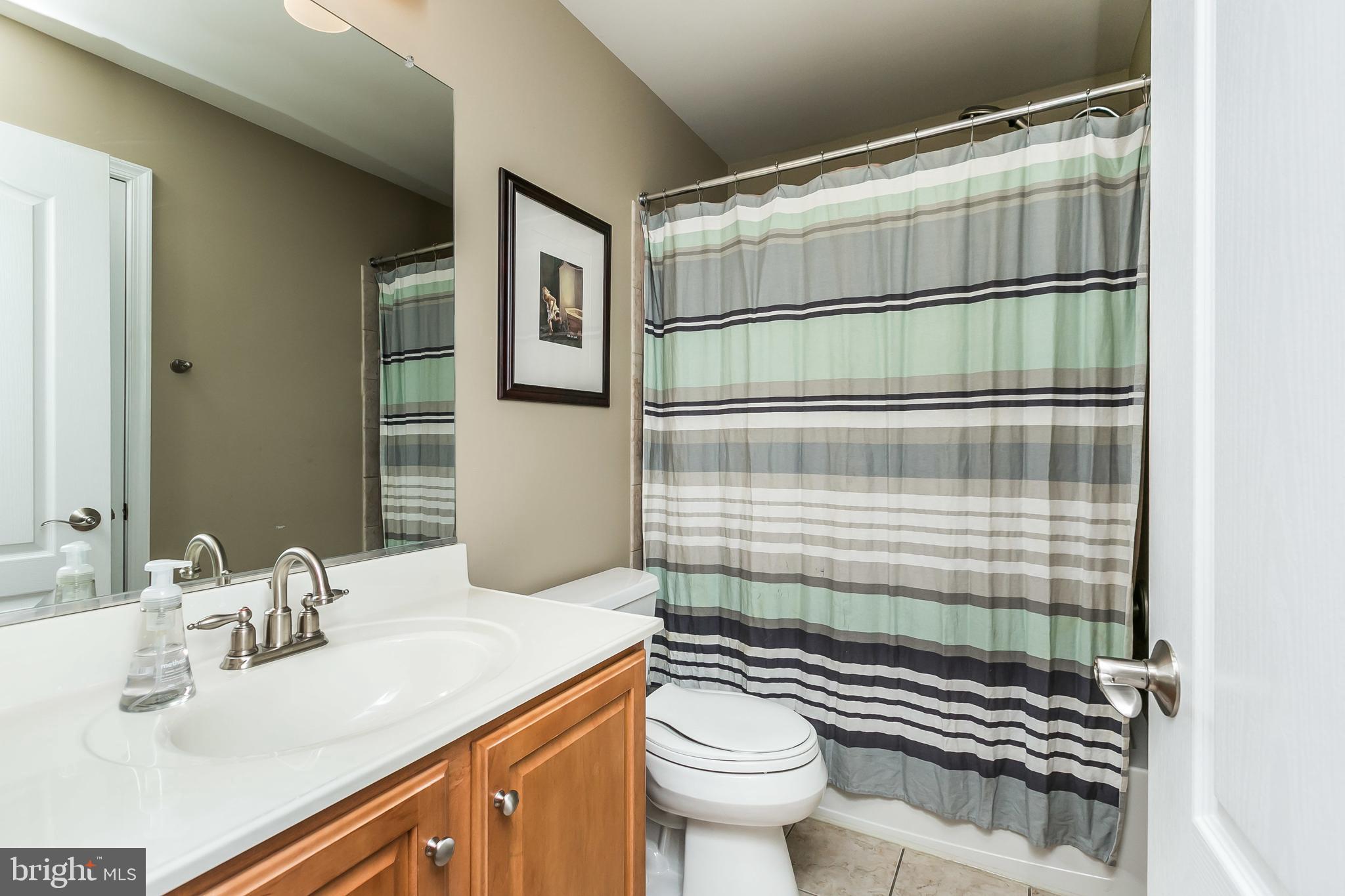 LOCUST POINT - Residential