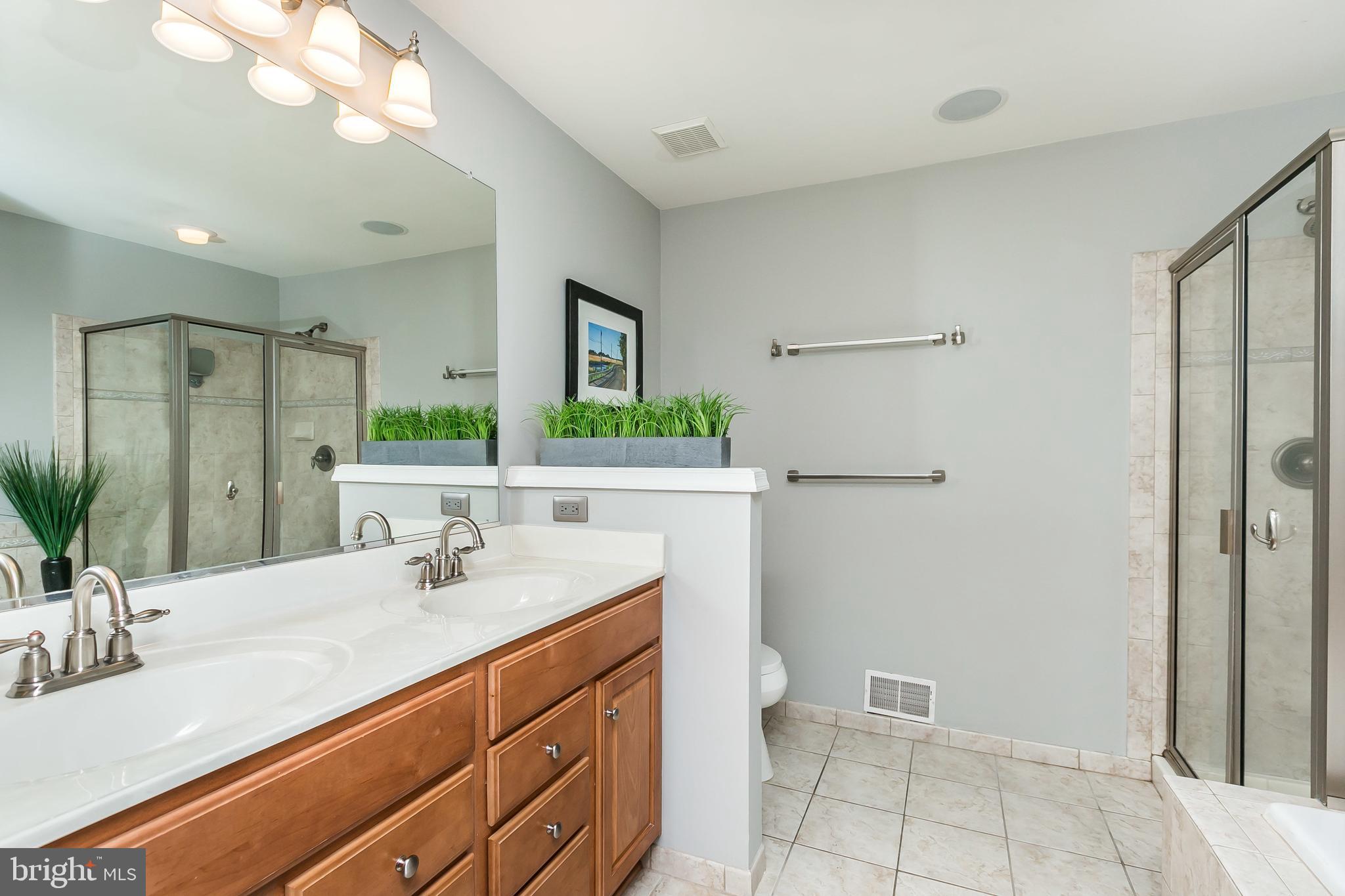 LOCUST POINT - Residential