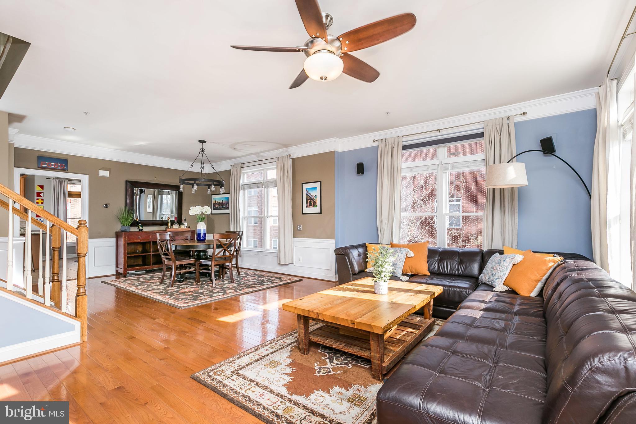 LOCUST POINT - Residential